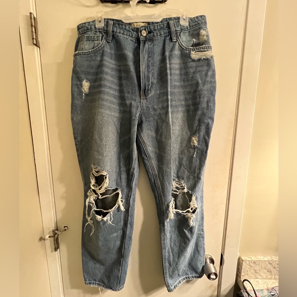Brand-new altered state distressed, jeans